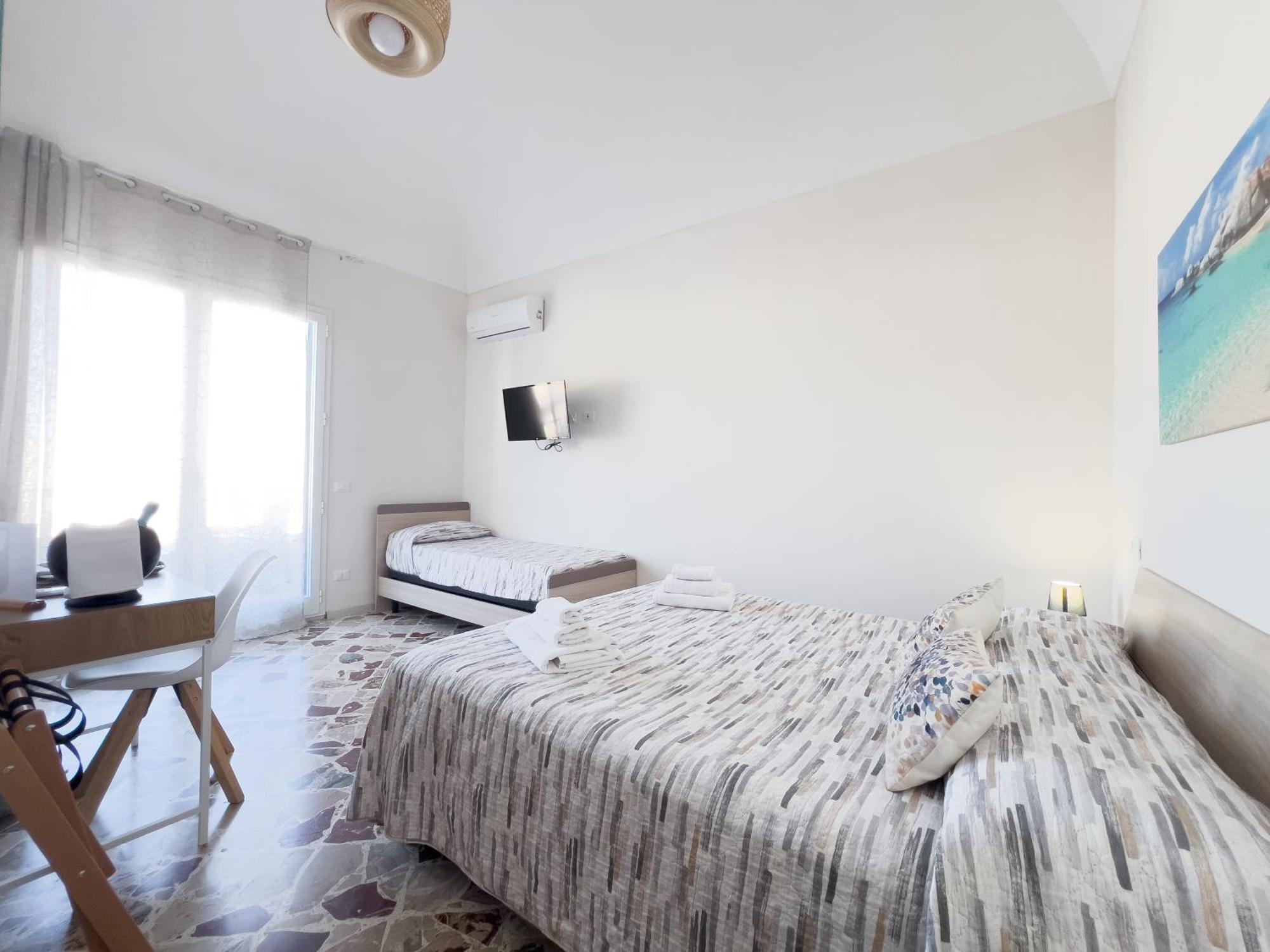 Ponente & Maestro Rooms Favignana Kültér fotó