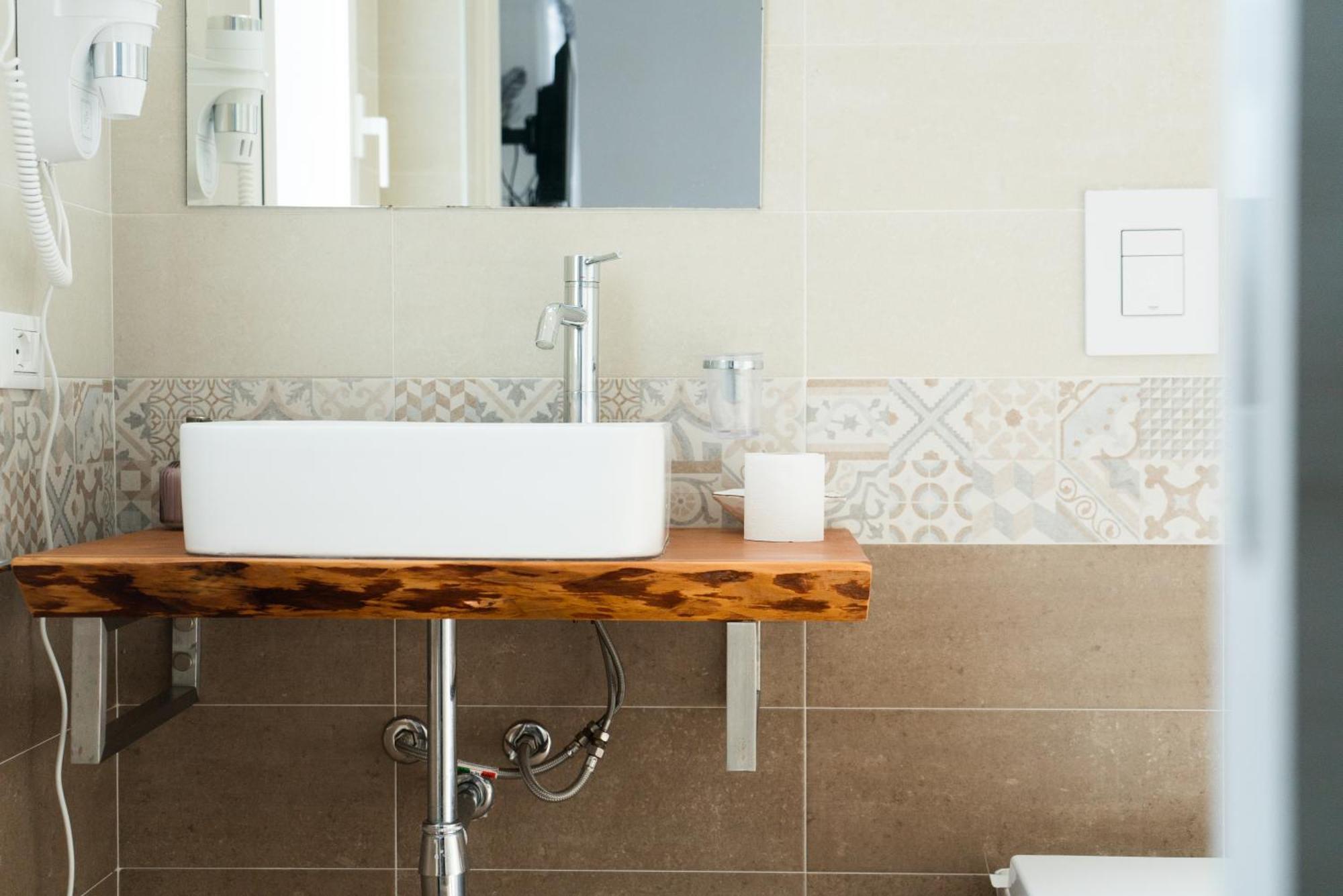 Ponente & Maestro Rooms Favignana Kültér fotó