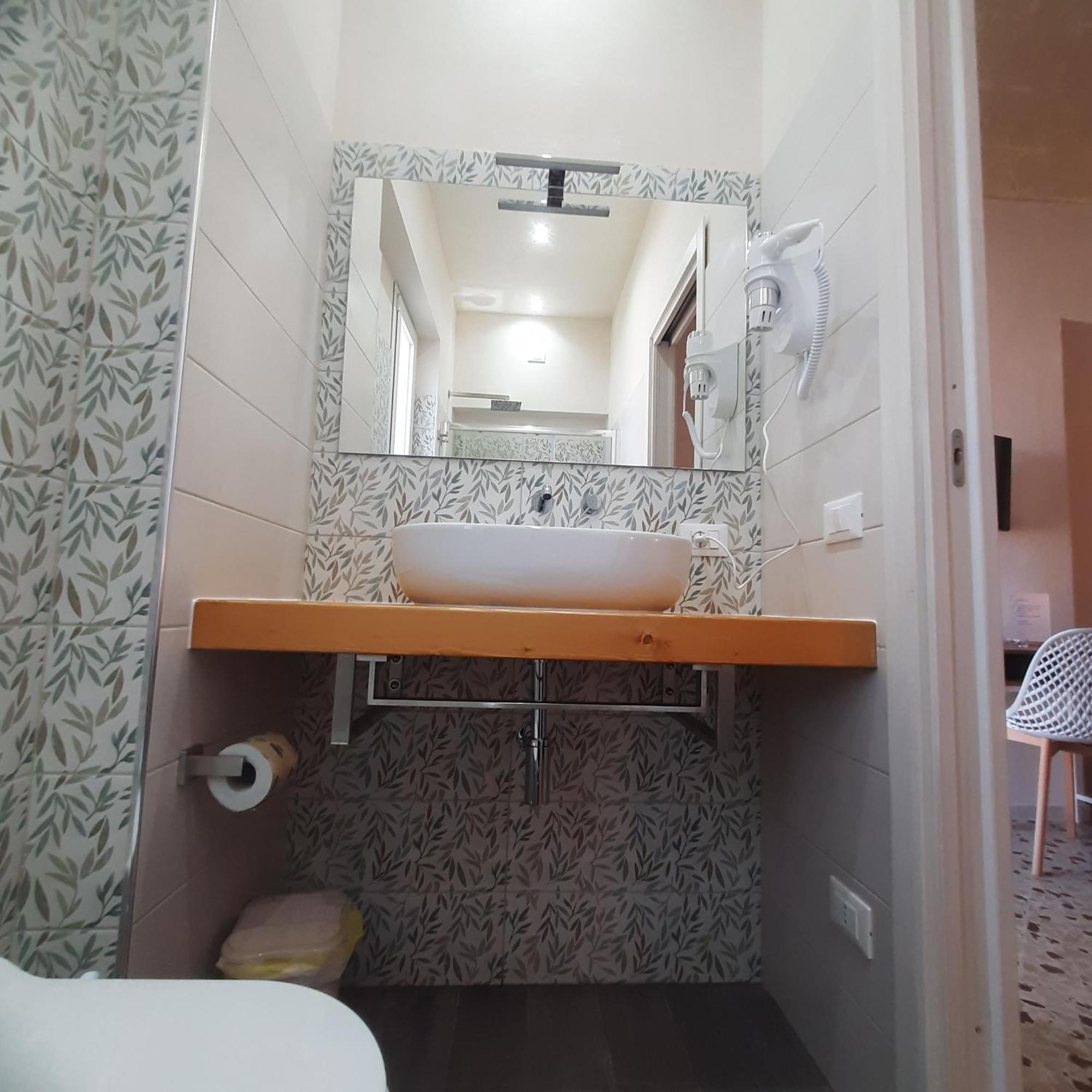 Ponente & Maestro Rooms Favignana Kültér fotó
